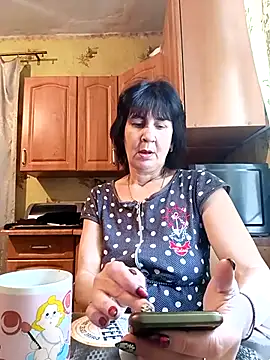 Laura Kiss online show from February 13, 2025, 7:03 am