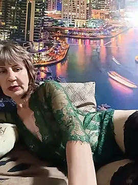 Laura Kiss online show from May 31, 2026, 6:09 pm