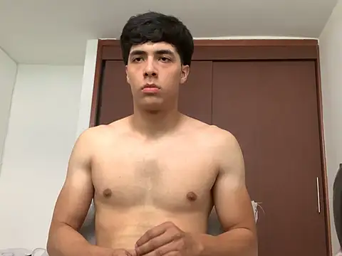 Snapshot of max_ryderr chatting on February 4, 2025, 8:17 pm max ryderr online show from February 4, 2025, 8:17 pm