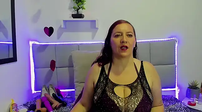 Snapshot of Madisson_Housse chatting on February 27, 2025, 10:31 pm Madisson Housse online show from February 27, 2025, 10:31 pm