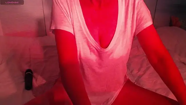 sweetchani666 online show from October 26, 2025, 11:38 am