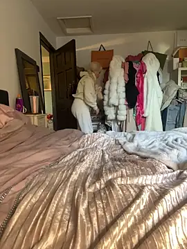 blissdimicco online show from March 15, 2025, 4:10 pm