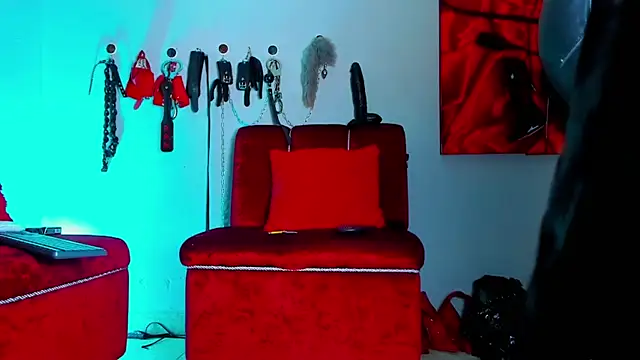 KaramStone online show from October 6, 2025, 7:11 pm