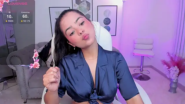 Layla Breezee online show from January 26, 2025, 12:11 pm