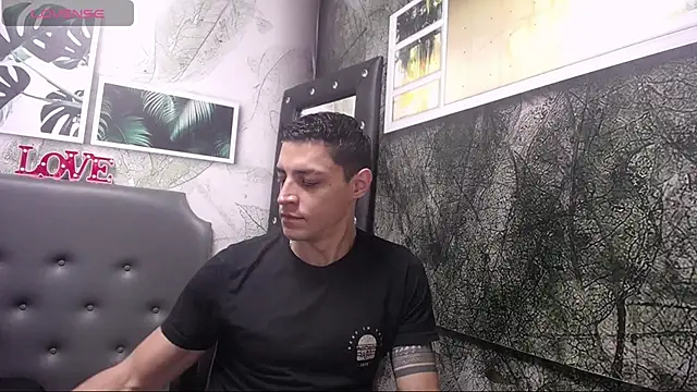 Frank Millers online show from February 8, 2025, 1:22 pm