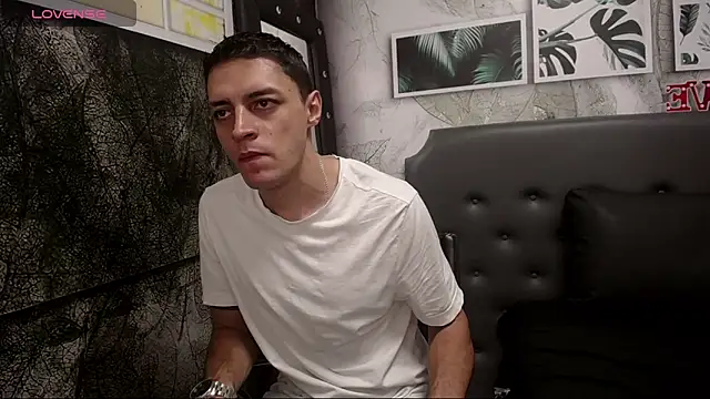 Frank Millers online show from March 4, 2025, 11:11 pm