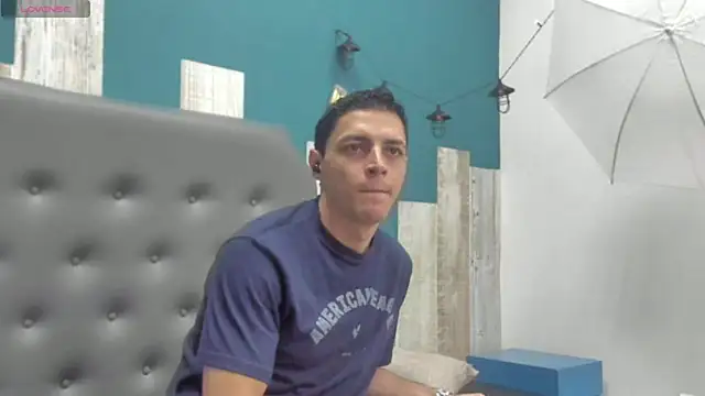 Frank Millers online show from October 8, 2025, 8:17 pm