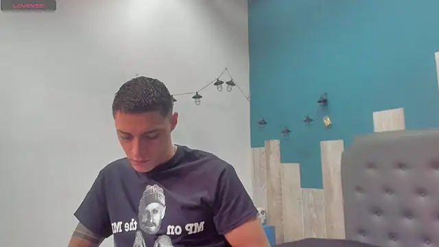 Frank Millers online show from October 17, 2025, 8:55 pm