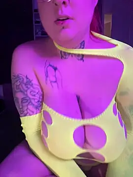 it is spicy online show from February 6, 2025, 12:43 am