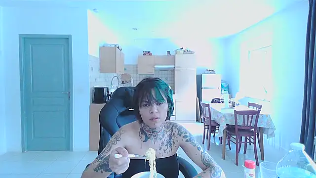 serena  vedette online show from January 27, 2025, 12:05 pm