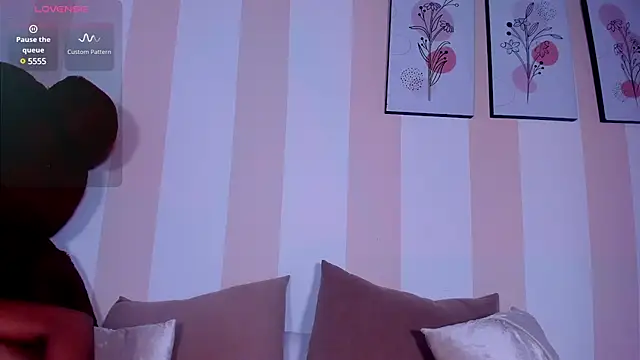 Snapshot of taliarussel chatting on February 24, 2025, 5:54 am taliarussel online show from February 24, 2025, 5:54 am