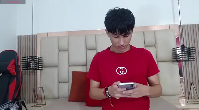 MarckPassion online show from February 5, 2025, 12:38 pm