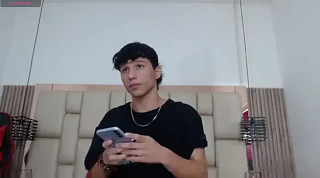 MarckPassion online show from February 6, 2025, 12:48 pm