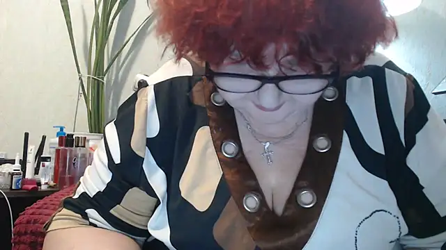 DeniseeRosea online show from March 31, 2026, 12:01 am