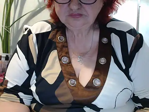 DeniseeRosea online show from June 9, 2026, 11:27 pm