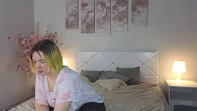 Snapshot of Manic_pixie_ chatting on February 5, 2025, 11:02 am Manic pixie online show from February 5, 2025, 11:02 am