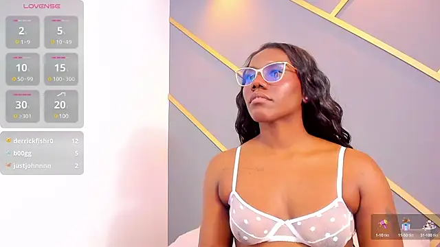 Snapshot of Alaia_Colins chatting on March 21, 2025, 10:28 am Alaia Colins online show from March 21, 2025, 10:28 am