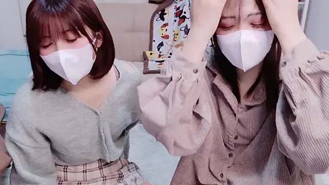 Snapshot of NA-KAREN-V8 chatting on January 31, 2025, 12:40 pm NA-KAREN-V8 online show from January 31, 2025, 12:40 pm