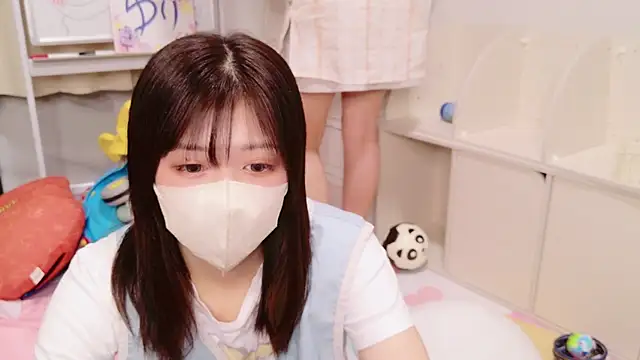 Snapshot of NA-KAREN-V8 chatting on February 3, 2025, 3:38 pm NA-KAREN-V8 online show from February 3, 2025, 3:38 pm