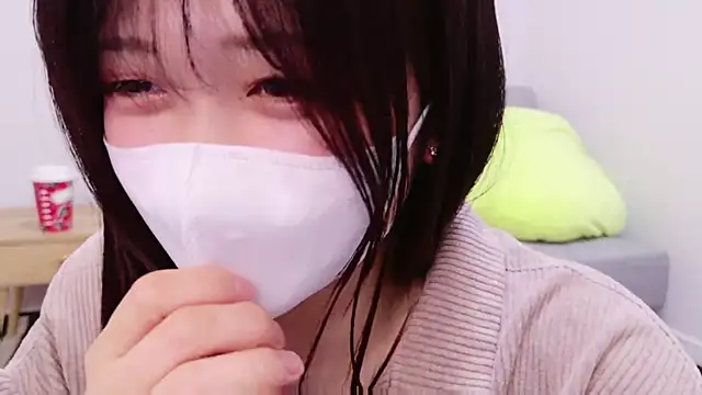 Snapshot of NA-KAREN-V8 chatting on February 20, 2025, 5:29 pm NA-KAREN-V8 online show from February 20, 2025, 5:29 pm