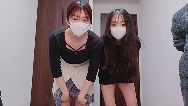 NA-KAREN-V8 online show from February 6, 2026, 1:14 pm