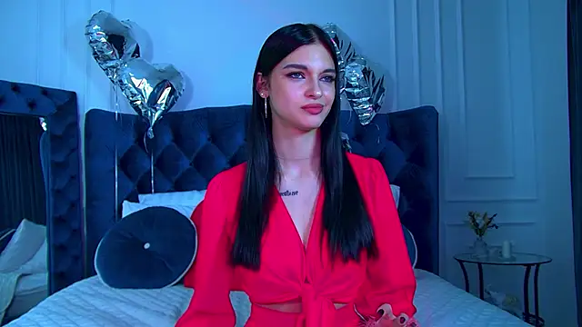 Snapshot of BeverlyMost chatting on February 14, 2025, 10:28 am BeverlyMost online show from February 14, 2025, 10:28 am