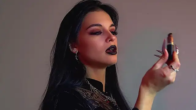 BeverlyMost online show from November 11, 2025, 6:19 pm