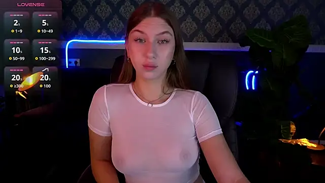 AureliaBliss  online show from September 18, 2025, 5:53 am