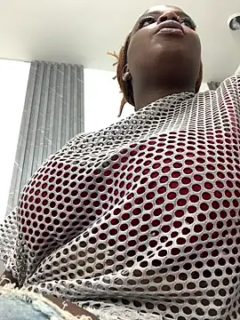 NatyParker online show from April 4, 2026, 1:19 pm