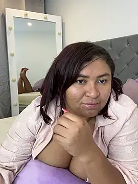 KarlaWild online show from February 21, 2025, 4:40 am