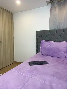 KarlaWild online show from March 21, 2025, 4:49 am