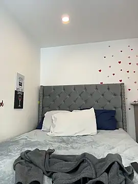 KarlaWild online show from April 10, 2026, 5:17 pm