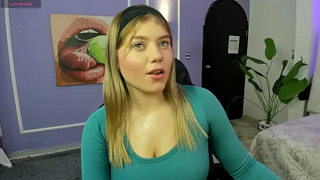 alaia greyy online show from November 11, 2025, 12:38 pm