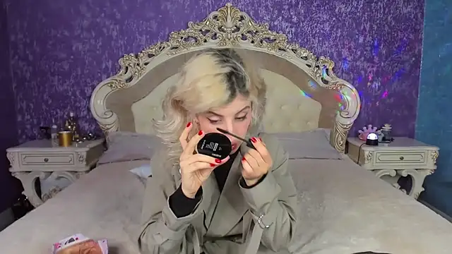 wawmom online show from April 21, 2026, 6:23 pm