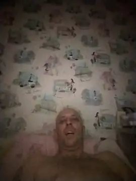 MaxDevilWhite online show from November 10, 2025, 9:03 pm