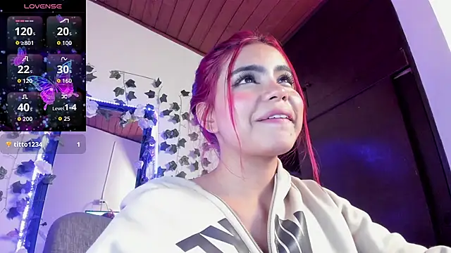 saray  jones online show from September 16, 2025, 1:17 am