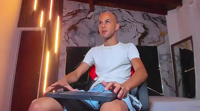 Jeremmy Love online show from March 9, 2025, 1:04 pm