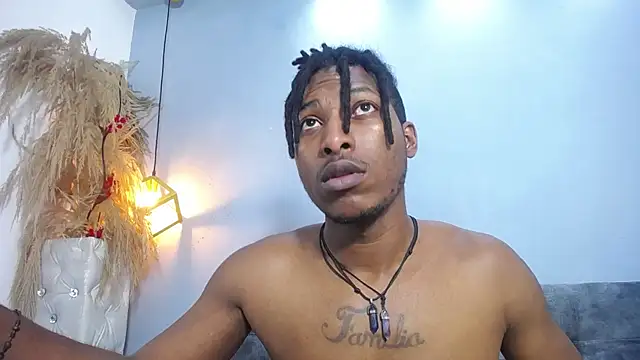 xxxhotbbc online show from March 3, 2025, 6:44 pm