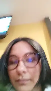 ruby  00 online show from March 6, 2025, 8:48 pm