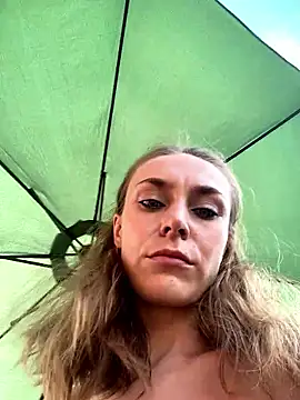 White Lu online show from January 7, 2026, 2:03 am