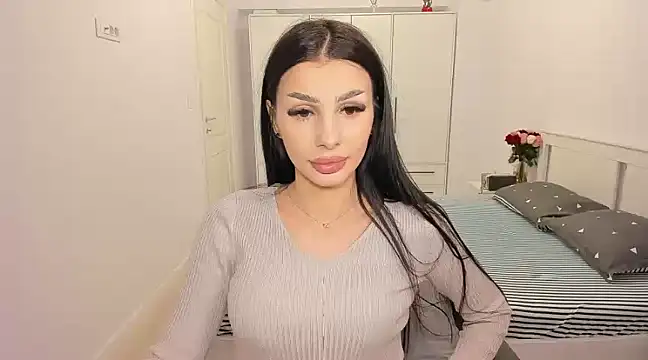 HelenShawn online show from February 18, 2025, 8:38 am