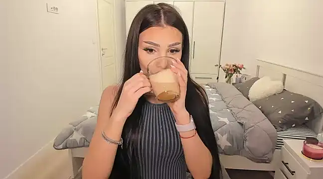 HelenShawn online show from March 12, 2025, 9:13 pm