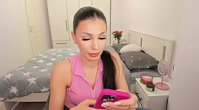 HelenShawn online show from March 20, 2025, 11:56 pm