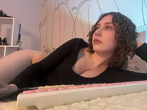 Molli Luv online show from February 27, 2025, 11:41 am