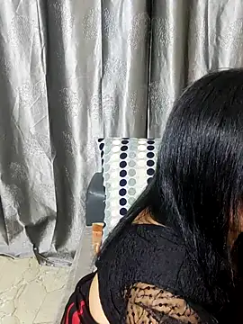 horny lizia online show from June 9, 2026, 5:35 pm