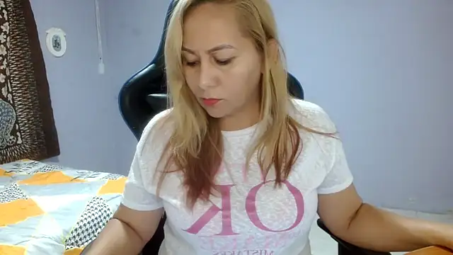 mariana0x online show from March 4, 2025, 6:18 pm