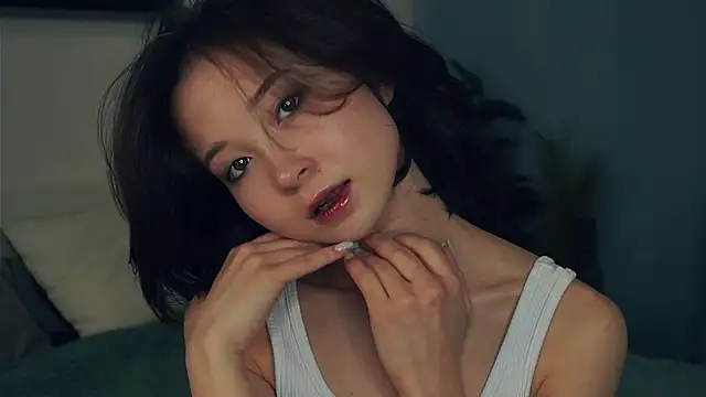 VeronaCritchlow online show from February 1, 2025, 7:36 am