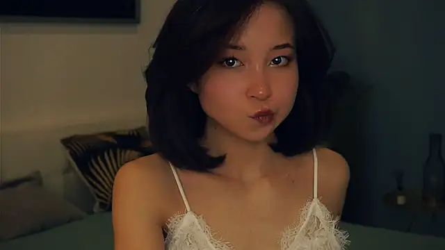 VeronaCritchlow online show from February 7, 2025, 8:44 am