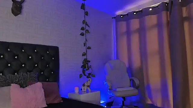 Hannah Jonhson online show from January 25, 2025, 4:13 pm