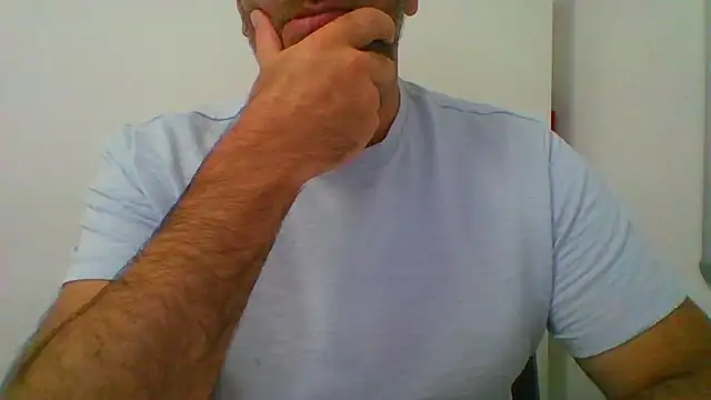 Snapshot of _tuga_man_ chatting on September 25, 2025, 1:04 pm  tuga man  online show from September 25, 2025, 1:04 pm